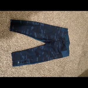 Lululemon blue camo cycling pants